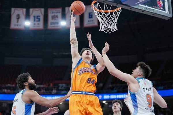 百家乐游戏 防守显威力！上海久事男篮主场战胜新疆斩获两连胜